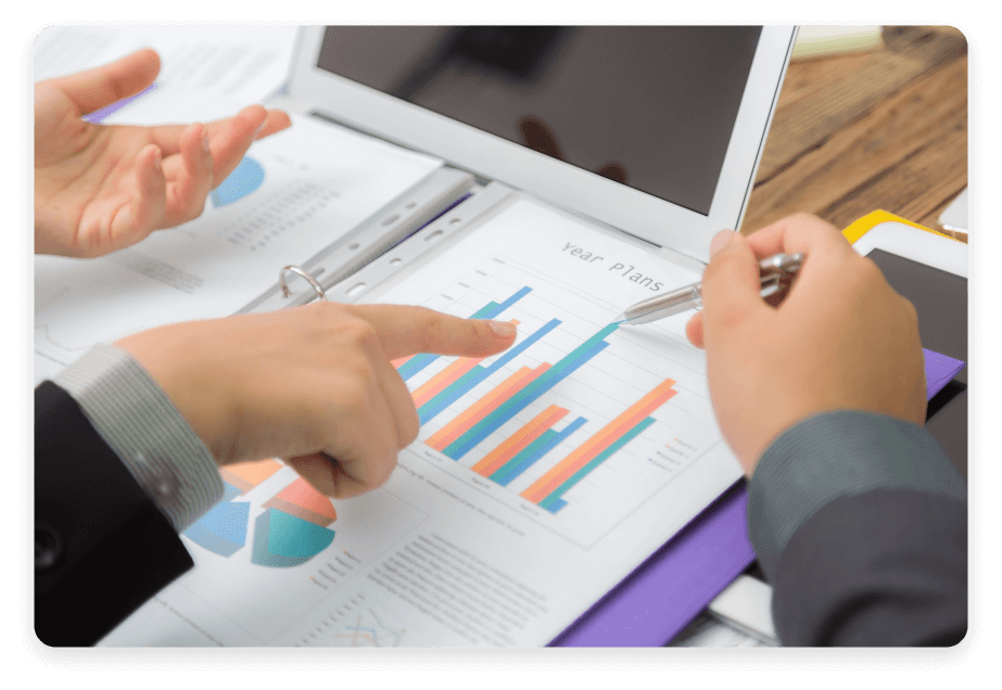 Target customers with the highest purchase propensity, optimize costs and avoid becoming irrelevant to the customer